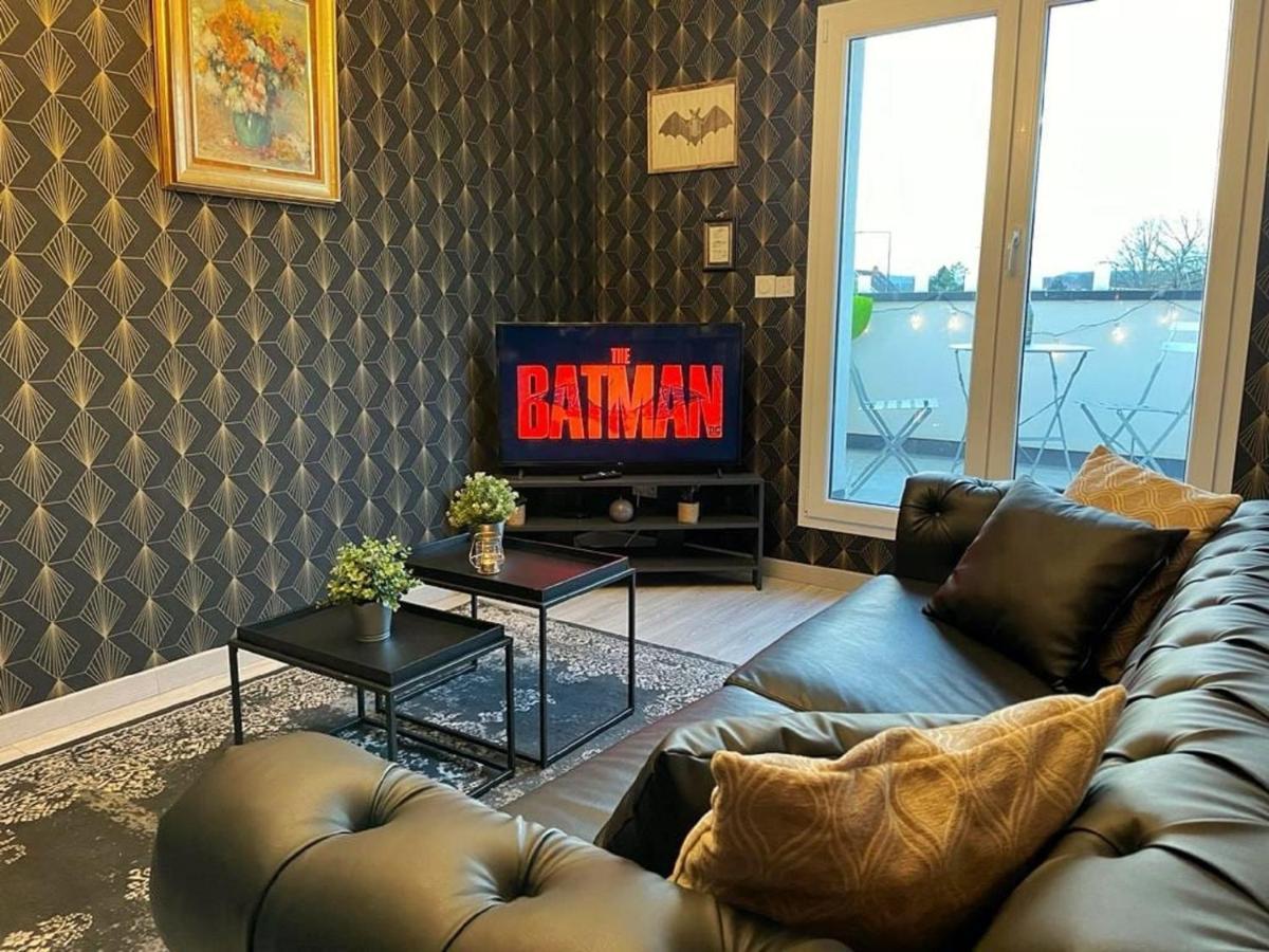 New - Bat'Appart - Dijon - Insolite Longvic Ngoại thất bức ảnh